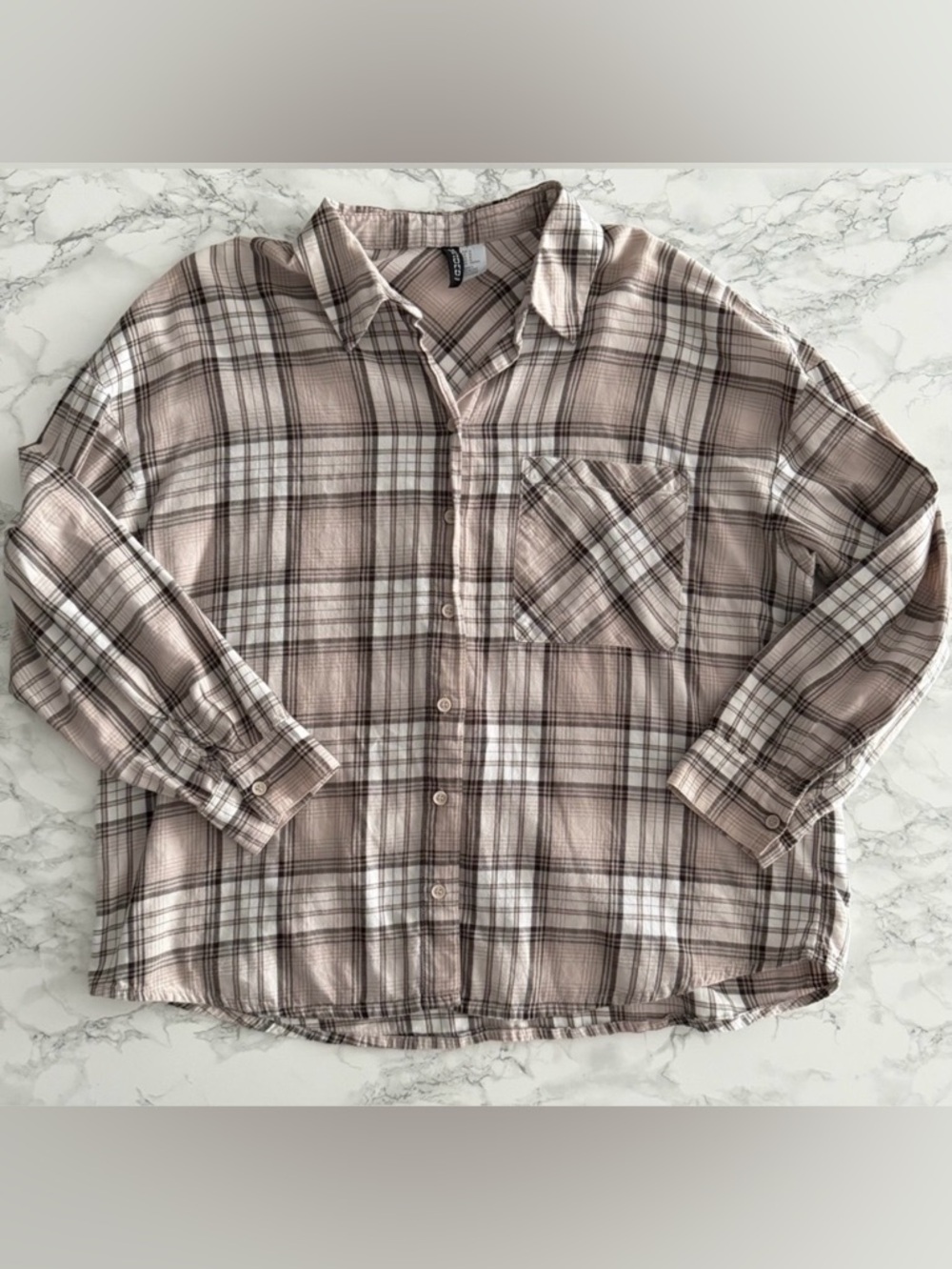 H&M Plaid Button-Up Shirt